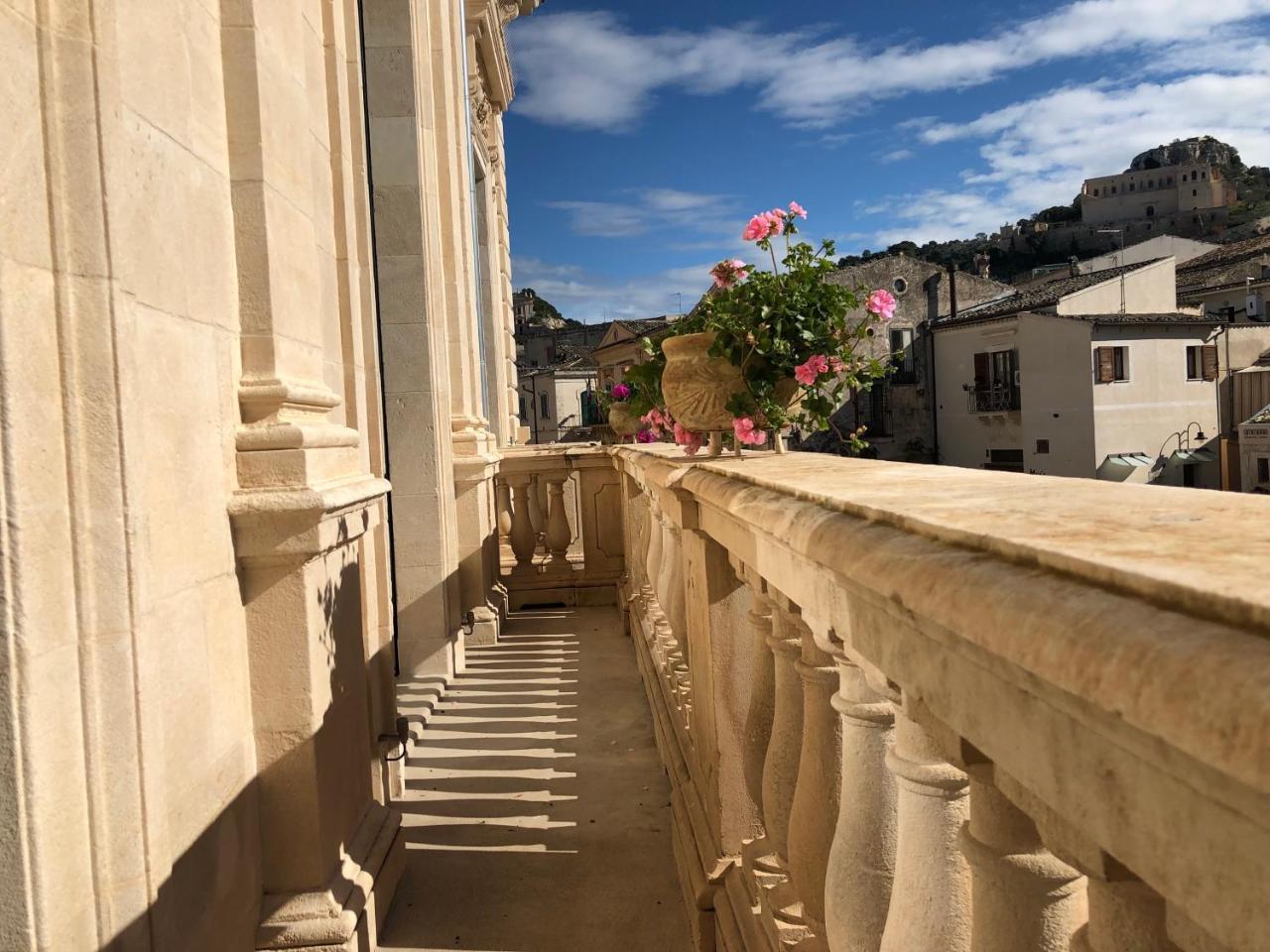 Palazzo Favacchio - Patane Otel Scicli Dış mekan fotoğraf